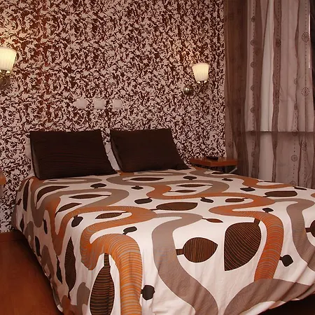 M'ar De Ar Auria Hotel